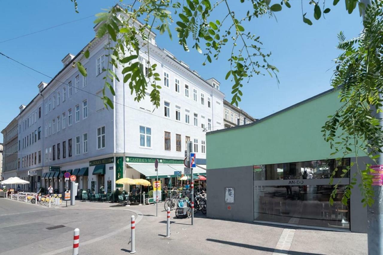Sophies Place Yppenplatz - Imperial Lifestyle City Apartments Vienna Parking Eksteriør bilde